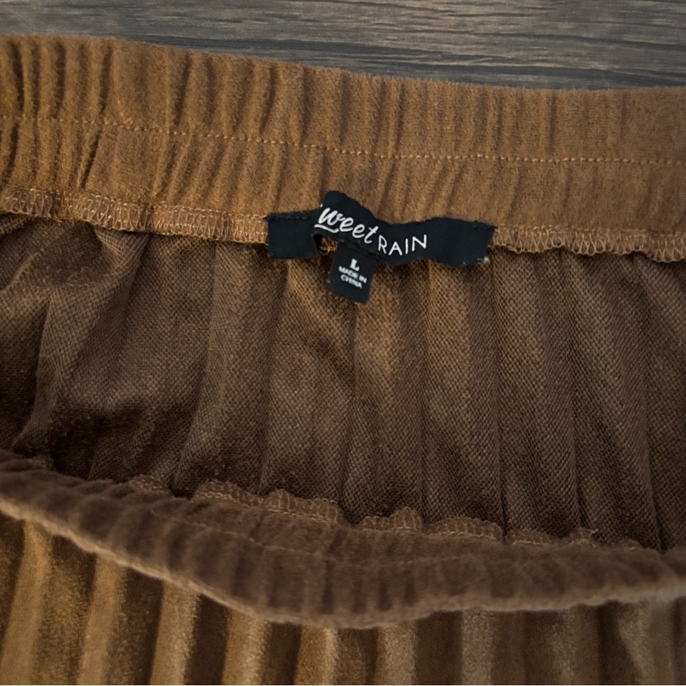 skirt size large - Picture 4 of 4